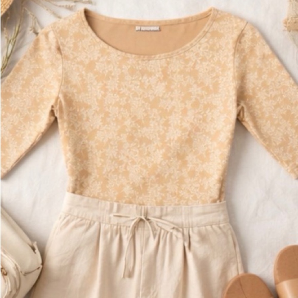 New York & Company Floral 100% Cotton Top M Beige 3/4 Sleeve